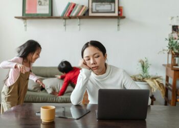 Traditionele rolverdeling: de gevolgen voor moeders en hoe je het kunt doorbreken