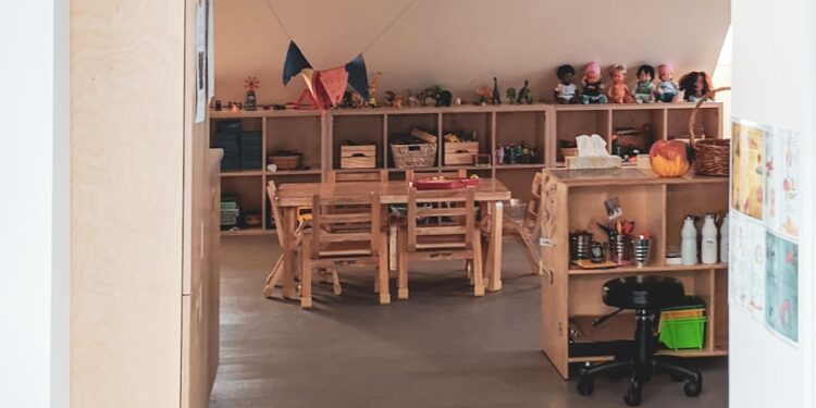 kinderopvang kosten stijgen de pan uit