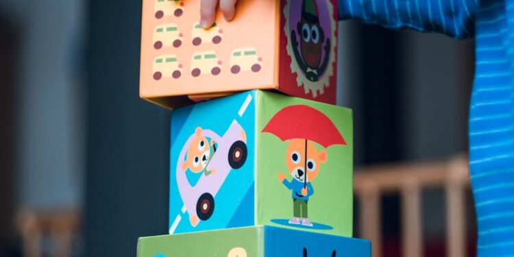 Zelfstandig spelen: hoe je kind het leert en waarom het belangrijk is