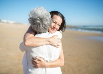 Waarom de eerste keer ‘mama’ en de laatste keer ‘mama’ zeggen allebei tranen oproepen