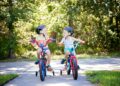 rennen, klimmen, fietsen, bewegen en kinderen