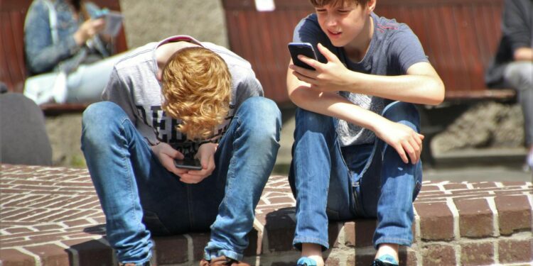 de gevaren van social media bij kinderen