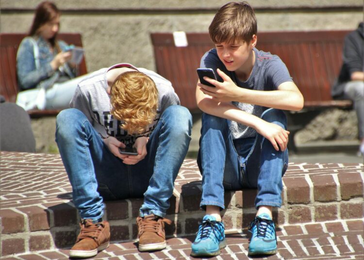 de gevaren van social media bij kinderen